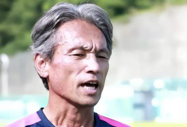 男生捅女生屁股