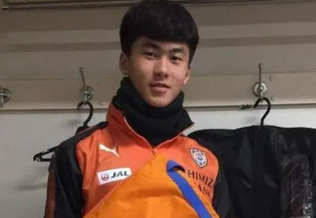 国产成人啪精品午夜小说