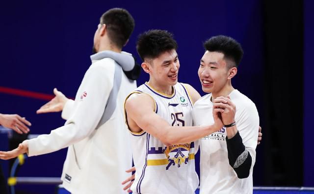 怡红院综合在线