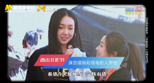男女边吃奶边做边爱视频